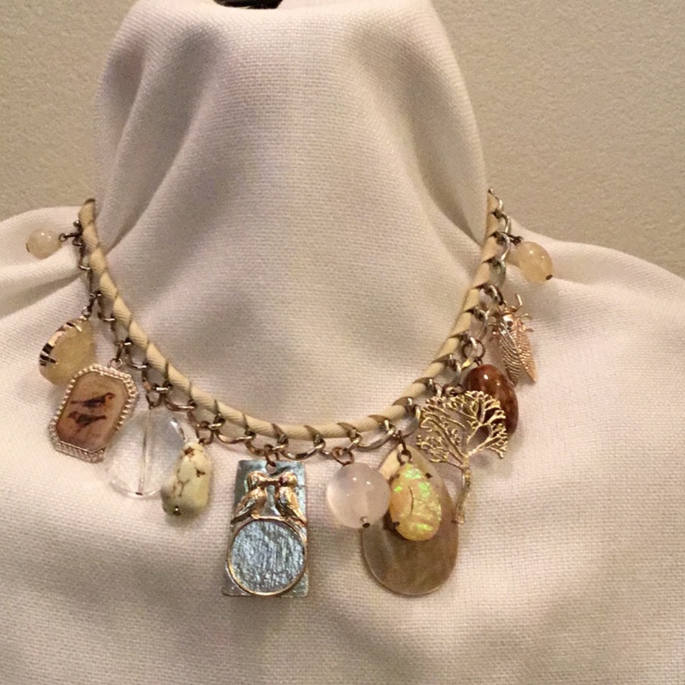 Precious silver chain choker with 12 Charms